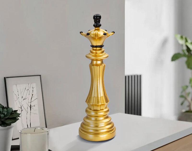 Aranyszínű & Fekete Királynő Sakkbábú (Modern Szobor)