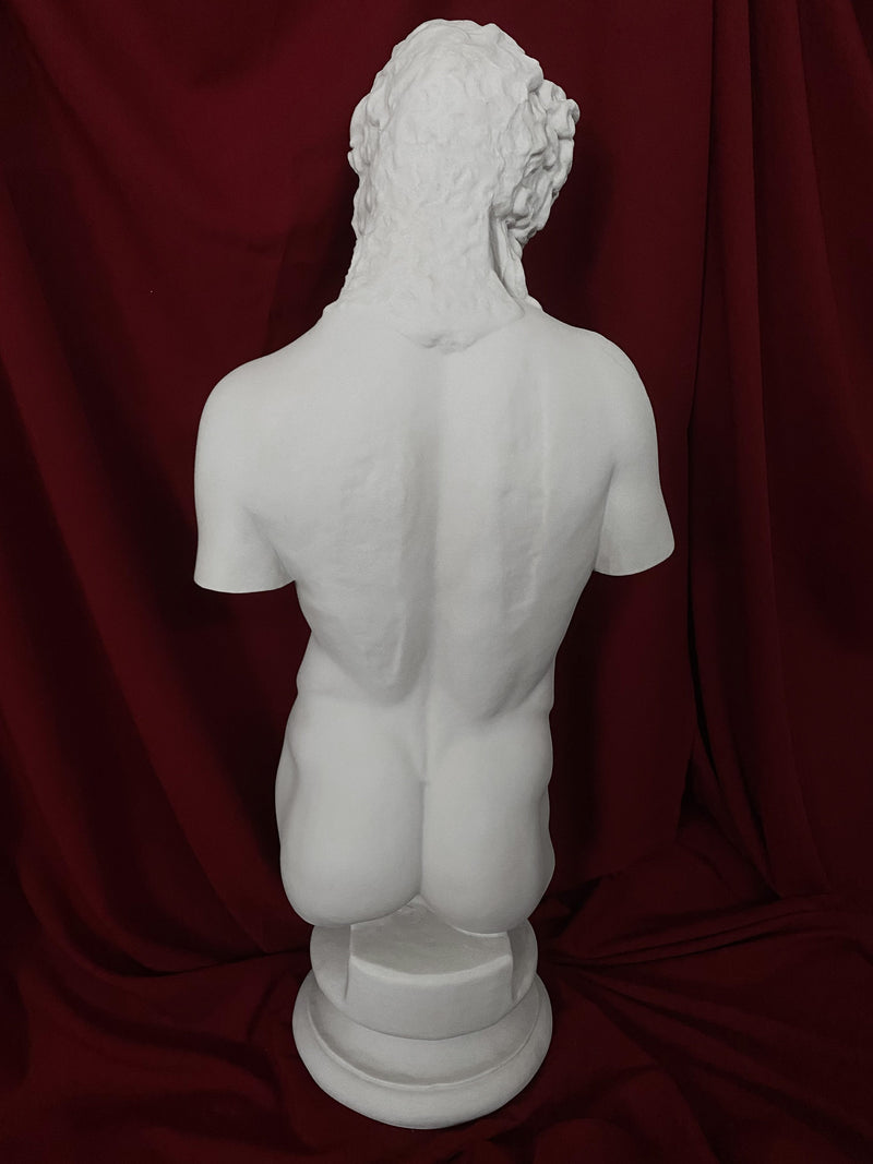 Centocelle szeretője - Férfi felsőtest szobor