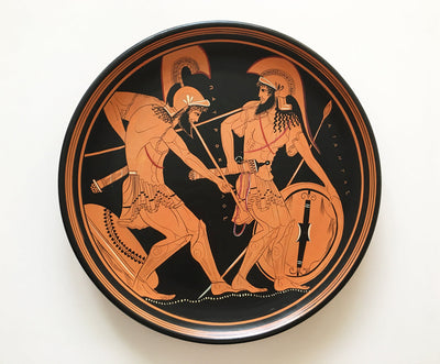 Vörösalakos görög tányér Akhileusszal és Patroklosszal